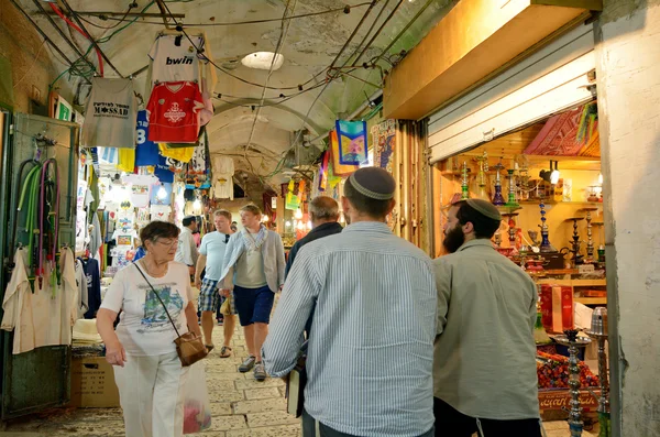 Pasar Arab di kota tua Yerusalem, Israel — Stok Foto