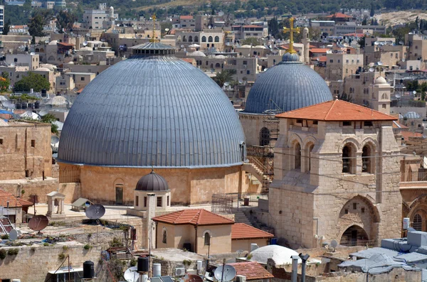 Igreja do Santo Sepulcro na cidade velha de Jerusalém, Israel — Fotografia de Stock