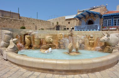 kedumim kare zodyak çeşme