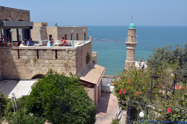 People dinning in restaurant on Jaffa — Stock Photo, Image