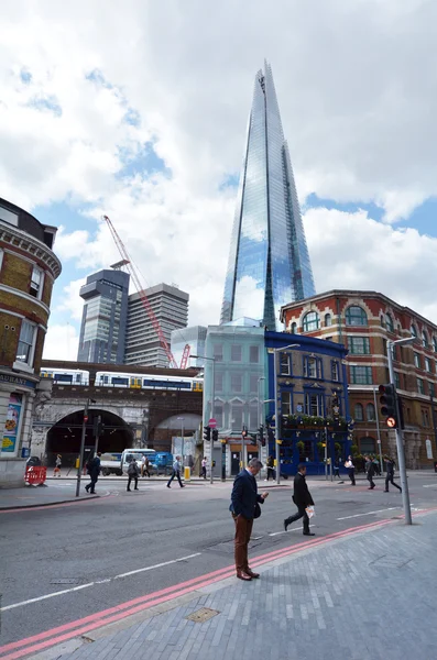 Londra - İngiltere'de "Shard" gökdelen kulede — Stok fotoğraf