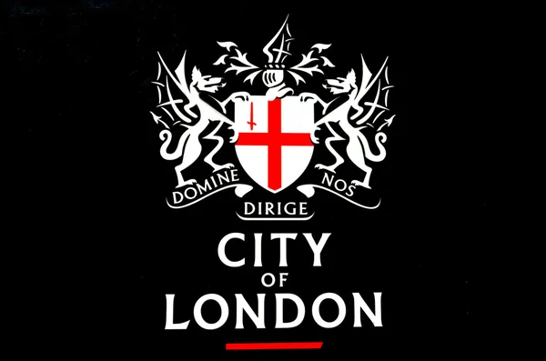 City of London Sign on dark background — 图库照片