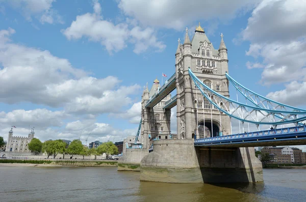 Vista Panorâmica Ponte Torre Sobre Rio Tâmisa Com Torre Londres — Fotografia de Stock