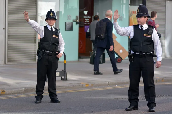 Офицеры полиции Лондона — стоковое фото