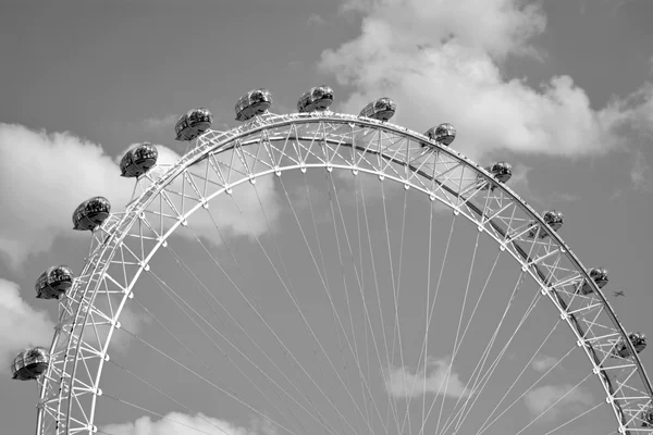 London Eye - Λονδίνο, Ηνωμένο Βασίλειο — Φωτογραφία Αρχείου