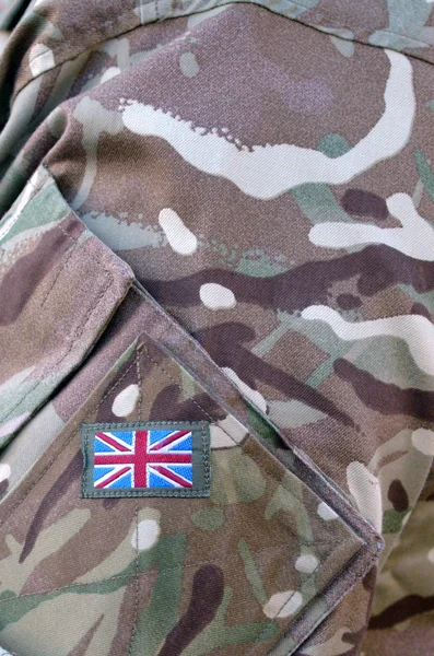 Exército britânico uniforme de camuflagem soldado — Fotografia de Stock