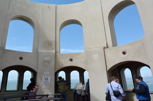 Visitors at Coit Tower mural rotunda in San Francisco California — Stockfoto