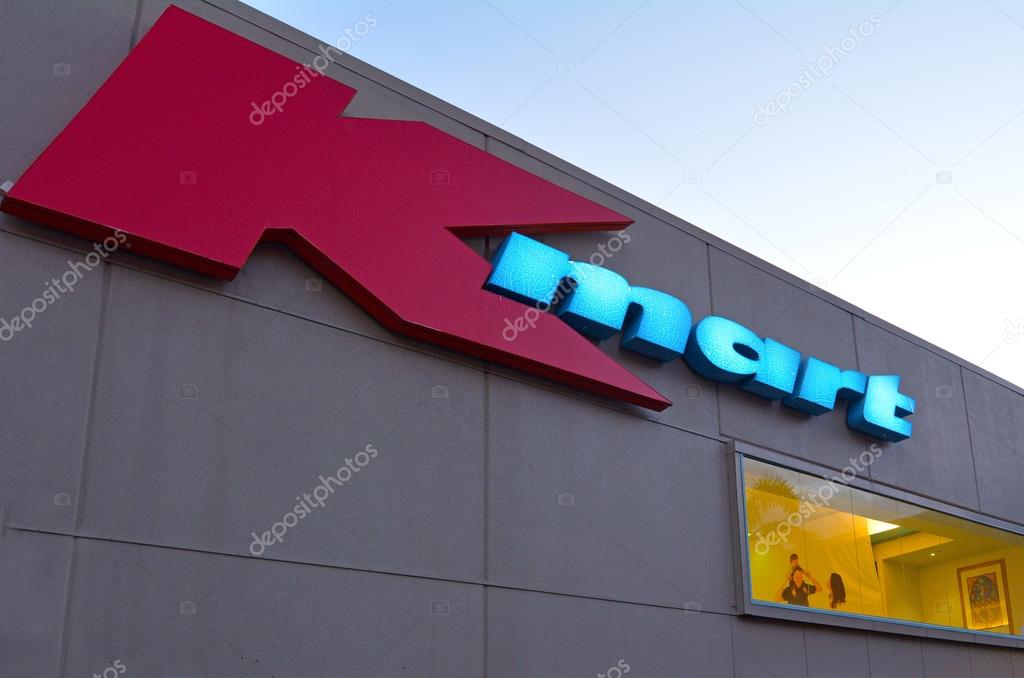 Kmart loja de departamento de desconto — Fotografia de Stock Editorial ©  lucidwaters #78973260