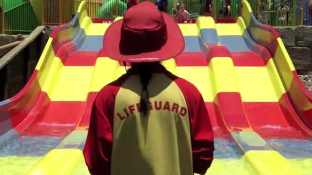 Gold Coast Aus Oct 2014 Australian Lifeguard Wet Wild Gold — Stock Video