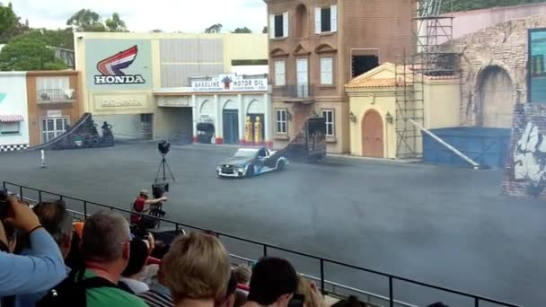 Hollywood stunt driver 2 in film — Stockvideo