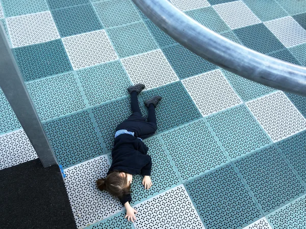 Child injured in playground — Stock Photo, Image