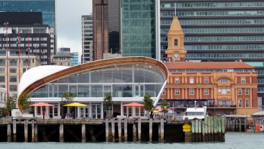 Auckland waterfront - Yeni Zelanda içinde belgili tanımlık bulut