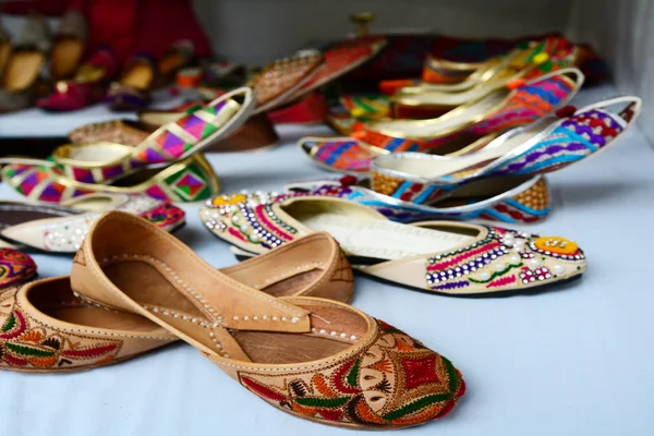 Colorful indian ethnic shoes — Zdjęcie stockowe