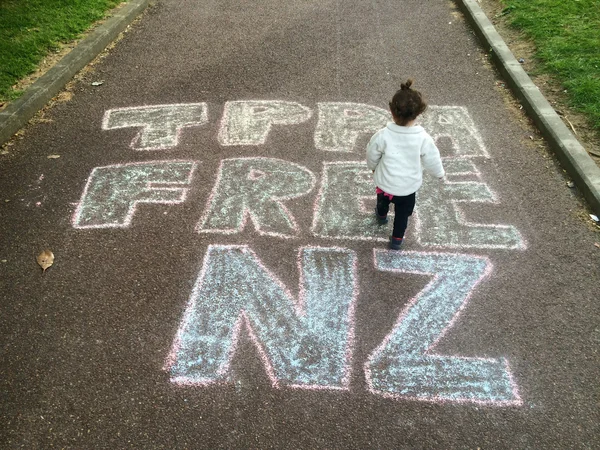 Manifestación contra el acuerdo comercial de TPPA en Auckland —  Fotos de Stock