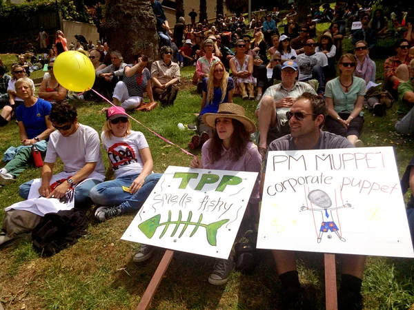 Manifestación contra el acuerdo comercial de TPPA en Auckland — Foto de Stock