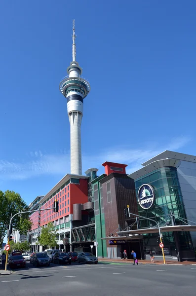 Skycity Auckland and Sky tower in Auckland New Zealand — Stock Photo, Image