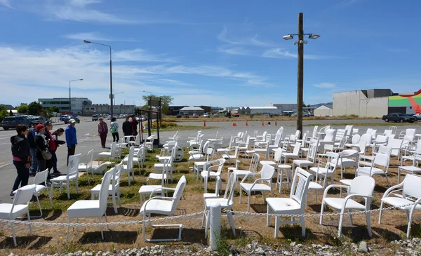 185 Christchurch Yeni Zelanda beyaz sandalye heykel boş — Stok fotoğraf