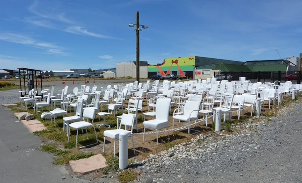 185 sillas blancas vacías escultura en Christchurch Nueva Zelanda —  Fotos de Stock