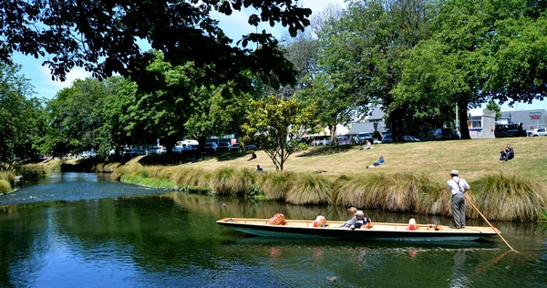 Puntare sul fiume Avon Christchurch - Nuova Zelanda — Foto Stock