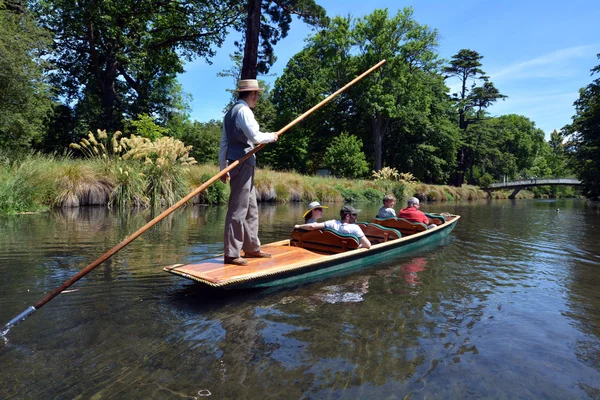 Christchurch Dec 2015 People Punting Avon River Christchurch Iconic Tourist — Stock Photo, Image