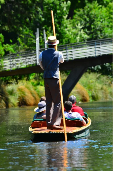 Punting en el río Avon Christchurch - Nueva Zelanda — Foto de Stock