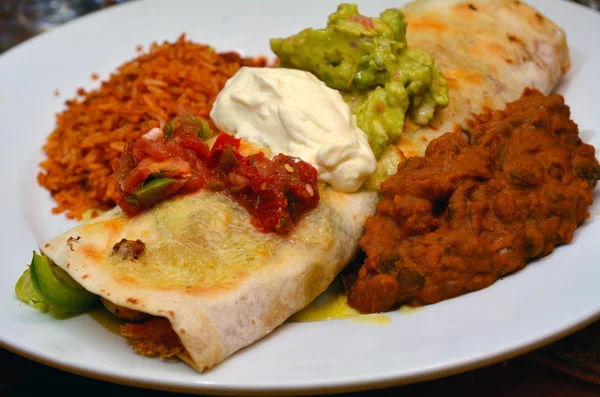 Mexicaans eten - burrito — Stockfoto