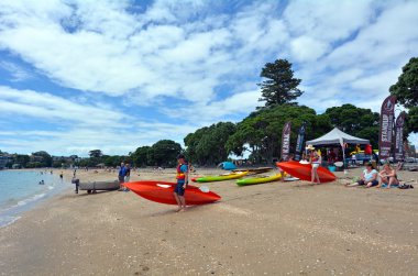 Auckland Yeni Zelanda misyon bay beach