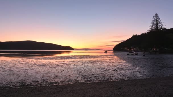 Idő telik Warkworth Sandspit Beach Új-Zéland — Stock videók