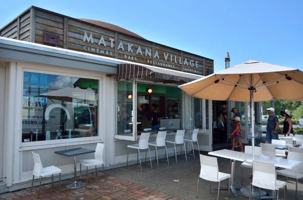 Visitors in Matakana town New Zealand — Stock Photo, Image