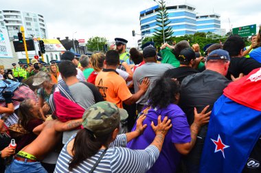 Binlerce Tppa Merkez Auckland Yeni Zelanda karşı protesto