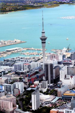 Karşı Waitemata Limanı Yeni Zelanda Auckland Finans merkezinin havadan görünümü