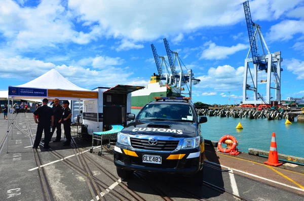 Nya Zeeland Tullverket officerare — Stockfoto