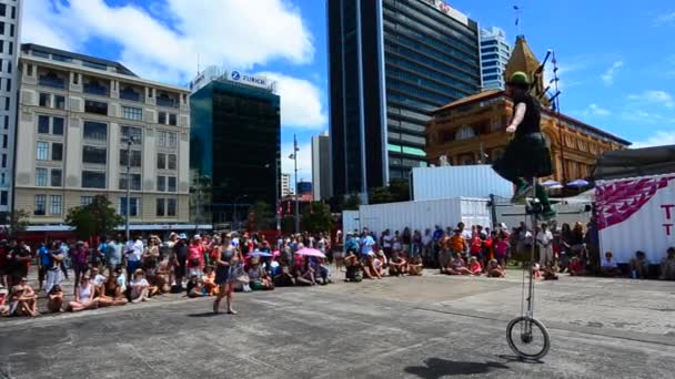 Straat Toon Auckland verjaardag overdag — Stockvideo