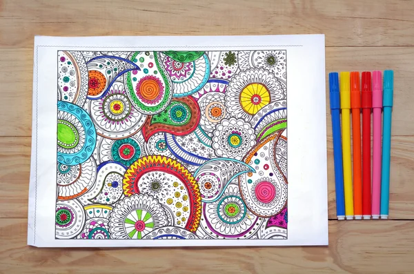 Desenho para colorir com coloração em canetas — Fotografia de Stock