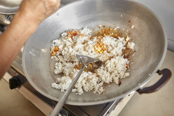 Unter Rühren braten — Stockfoto