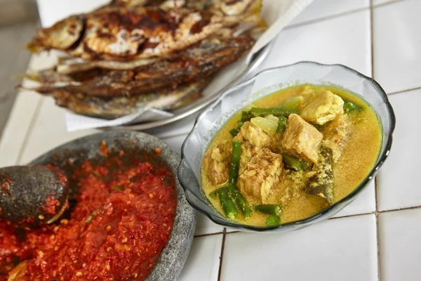 印尼当地餐 — 图库照片