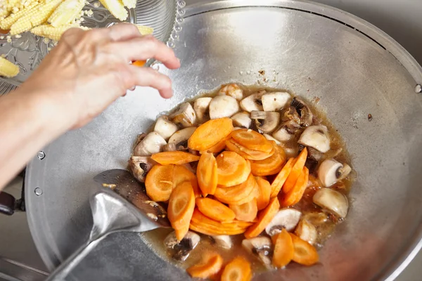 Revuelva la tapa de freír cai — Foto de Stock