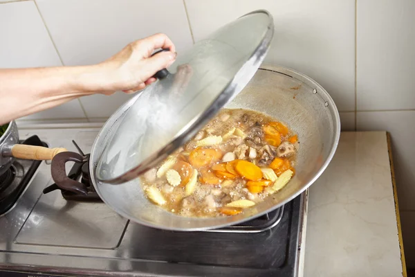 Revuelva la tapa de freír cai — Foto de Stock