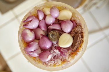 Baharat ve otlar blender içinde