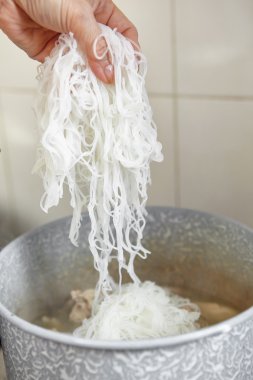 Pirinç şehriye ekleme