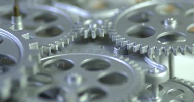 Çalışan Mekanizmada Sihirli Metal Dişlilerini Kapat