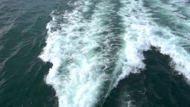 Deck Big Cruise Ship Sailing Ocean Sea Leaving Water Swirl — Stock Video