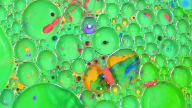 Soyut Sonsuz Renk Döngüleri ve Patlamalar Ayrıntılı Renkli Yüzey Boyaları Hipnotize Ediyor.