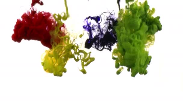 Krople Farby Atramentowej Rozprzestrzeniające Się Wodzie Slow Motion Video — Wideo stockowe