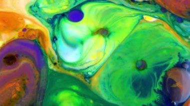 Soyut Sonsuz Renk Döngüleri ve Patlamalar Ayrıntılı Renkli Yüzey Boyaları Hipnotize Ediyor.