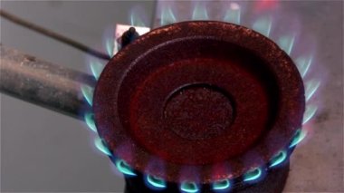 Eski Paslı Gaz Fırını Fırın Yanan Görüntü.
