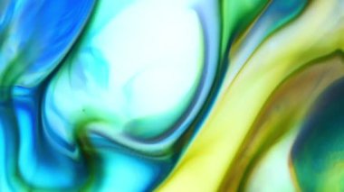 Renkli Kaos Mürekkebi Sıvı Türbülans Hareketinde Yayıldı 