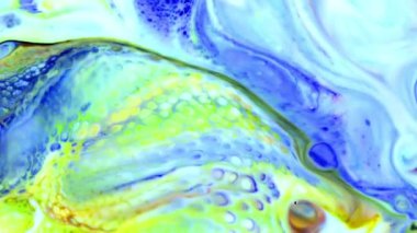 Renkli Kaos Mürekkebi Sıvı Türbülans Hareketinde Yayıldı 