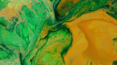 Renkli Kaos Mürekkebi Sıvı Türbülans Hareketinde Yayıldı 