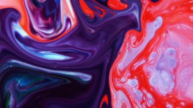 Renkli Kaos Mürekkebi Sıvı Türbülans Hareketinde Yayıldı 